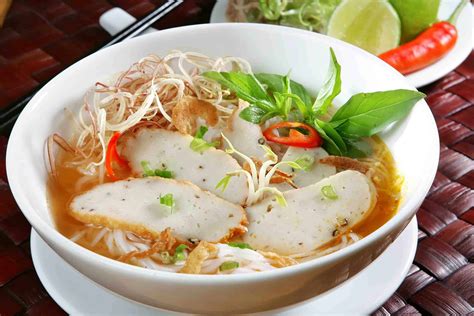  Bún Chả Nha Trang:  Món Ăn Ngon Mê Hớp Tươi Sảng Của Mặt Trời và Biển